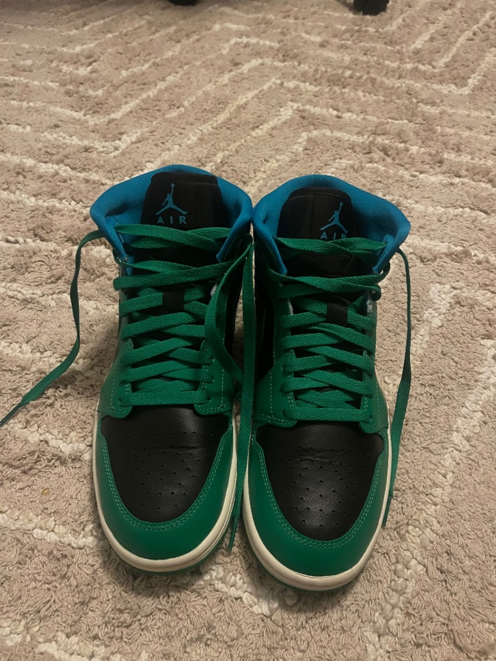 Jordan’s Mid 1s